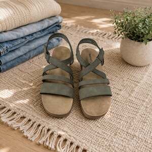 Baretraps Neena Wedge Sandals Women 7M Green Comfort Slingback Strappy